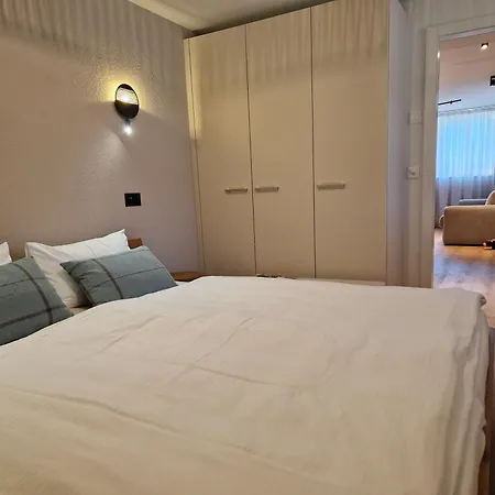 Apartment B Post , Freshly Renovated, Location Near Interlaken *