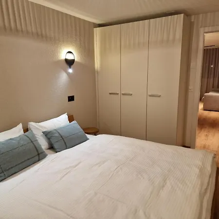 B Post , Freshly Renovated, Location Near Interlaken *